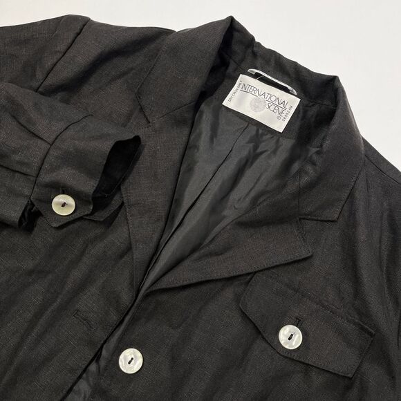 International Scene Jackets & Blazers - International Scene Vintage Womens Black Pearl Button Collared Jacket 487